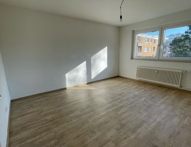 Demnächst frei! 1-Zimmer-Wohnung in Ludwigshafen - Photo 1