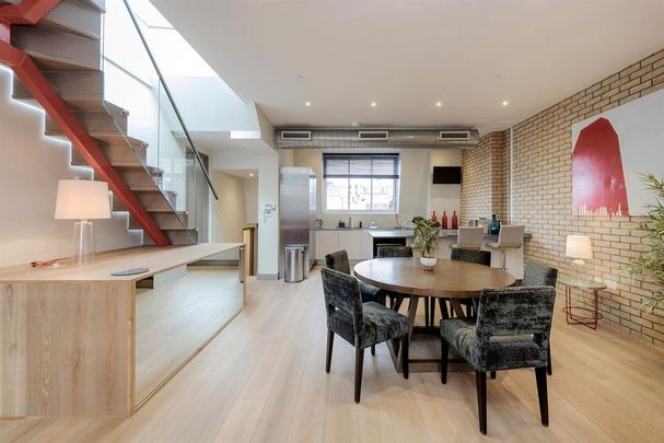 3 bedroom flat to rent - Photo 1