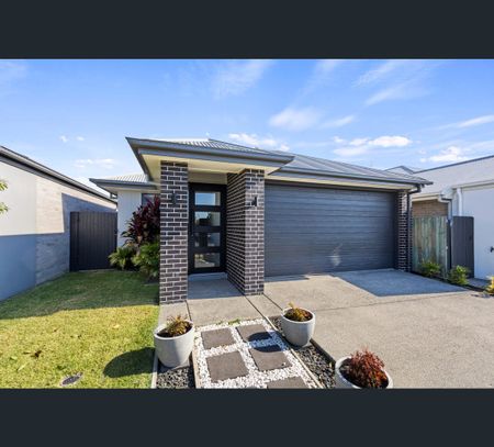19 Mantis Crescent, Caloundra West, Qld 4551 - Photo 3