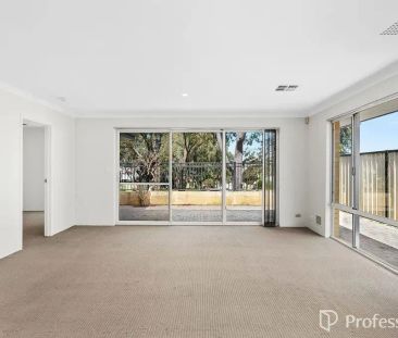 “Great Location! 6 Month Lease + 3 Months Periodical” - Photo 6