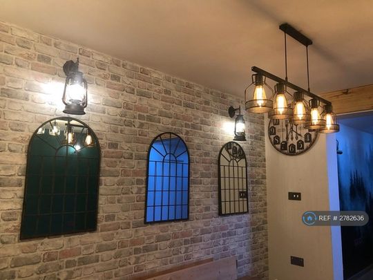 3 bedroom terraced house to rent - Photo 1