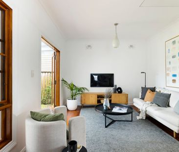 2-bedroom peninsula cottage - Photo 1