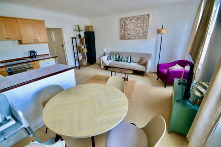 2 Bed Flat, Gloucester Street, SW1V - Photo 2