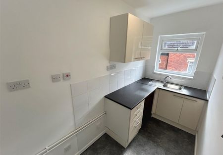 Flat 6 The Old Vicarage, Halesowen Road, Cradley Heath - Photo 2