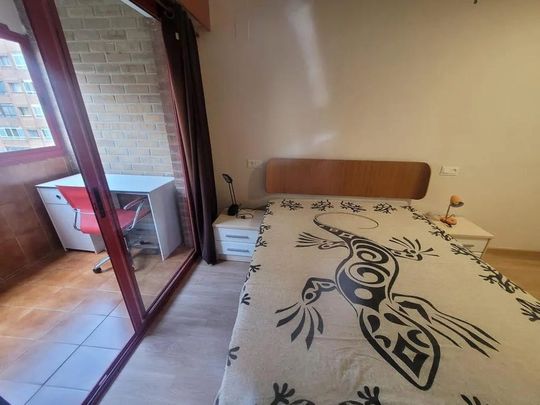 Avenida Instituto Obrero de Valencia, Valencia, Valencian Community 46013 - Photo 1