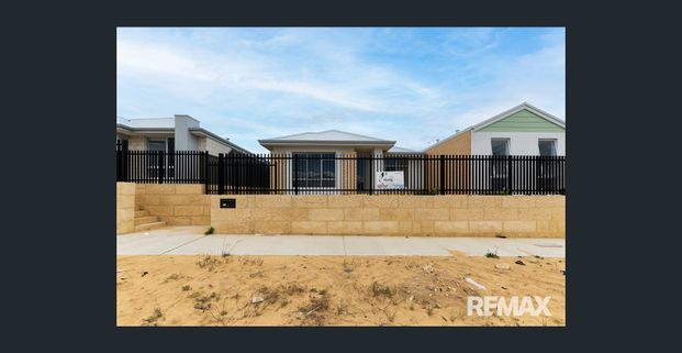 Brand New 4x2 Home in Eglinton! - Photo 1