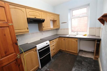 2 bedroom terraced house to rent - Photo 3