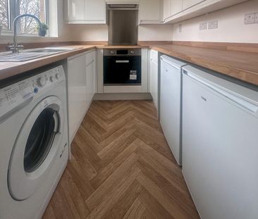 2 bedroom flat to rent - Photo 6