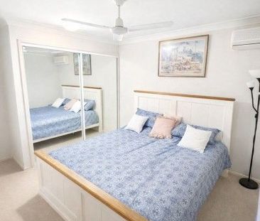 Townhouse in Bridgeman Downs - Photo 3