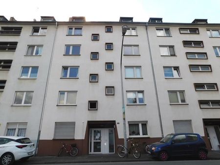 **Nachmieter gesucht: Zentrale 2-Zimmer Wohnung mit Balkon... in Uni und City-Nähe** - Foto 4