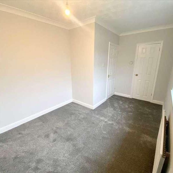 Bainton Grove, Clifton, Nottingham, NG11 - Photo 1