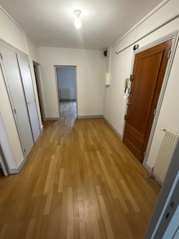 A LOUER - Quartier Préfecture - T2 de 67.70m² avec Box fermé - Photo 5