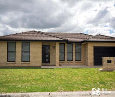 THE IDEAL FAMILY HOME - Photo 6