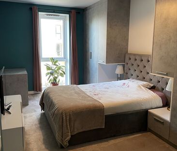 2 Bed Flat, Hampden Road, N8 - Photo 3