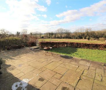 2 bedroom semi-detached house to rent - Photo 2