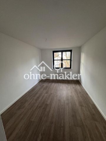 Erstbezug nach Renovierung – Stilvolle Doppelhaushälfte in Krailling - Photo 3