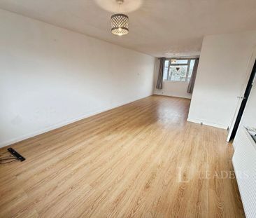 3 bedroom semi-detached house to rent - Photo 3