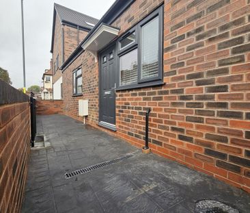 Elmhurst Road - Photo 2