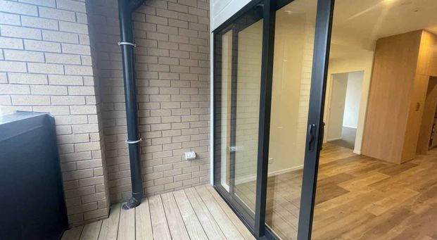 Live Fresh, Live New in the Heart of New Lynn - Photo 1