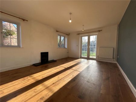 4 bedroom detached house to rent - Photo 4