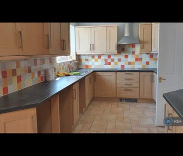 4 bedroom terraced house to rent - Photo 1