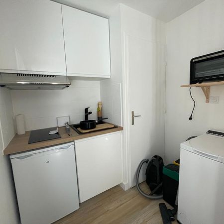 Location Appartement 1 pièce Meublé 23m² LA ROCHELLE 17000 - Photo 3