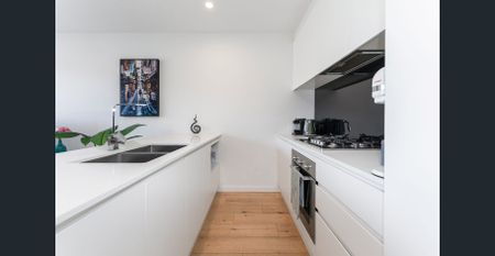 EXCEPTIONAL SKY-HOME IN A LOCALE TO MATCH!! - Photo 4