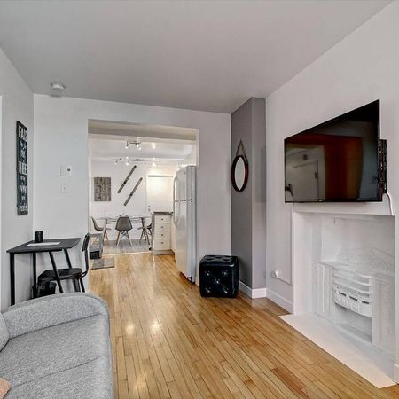 1ER DEC - Superbe 3 1/2 - meublé - tout compris - en plein ♥ du Vieux-Queébec - Photo 3