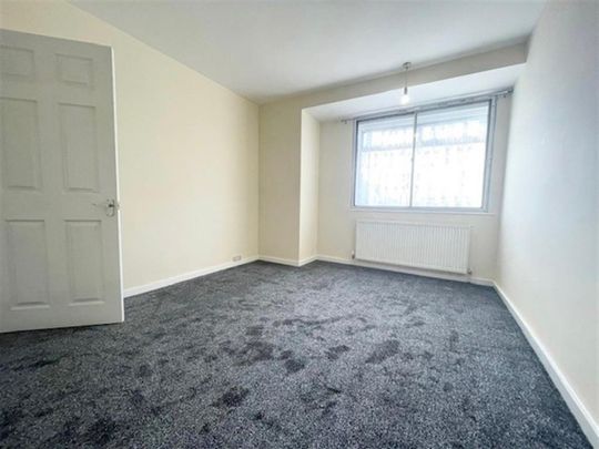 3 bedroom House To Let - Photo 1