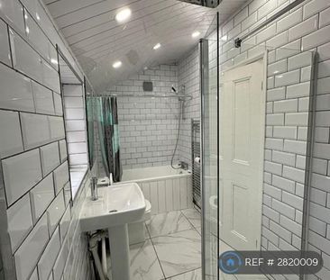 3 bedroom end of terrace house to rent - Photo 5