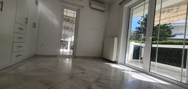 Διαμέρισμα για ενοικίαση Αιξωνή (Γλυφάδα) - Photo 1