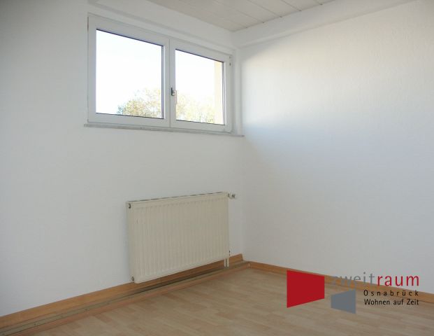 Sonnenhügel, 3 Zimmer-Küche-Bad Wohnung, nur für eine 2er Wohngemeinschaft geeignet. - Photo 1