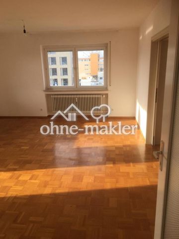 Große, helle 3-4-Zimmer-Wohnung mit Balkon und Einbauküche in Biberach - Photo 4