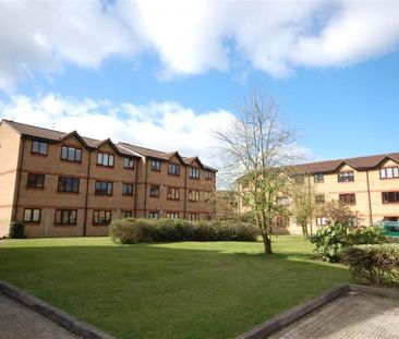 Courtlands Close, Watford - Photo 1