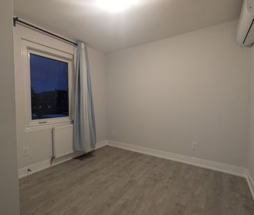 For Lease - 28 Leduc Drive Unit# 1, Toronto, Ontario - Photo 6