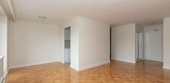 2 Grandstand Place - Photo 2