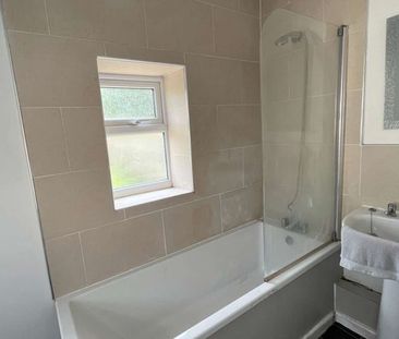 🏡 Traditional HMO Living at 74 Mayfield Street, Hull Room 4 - Doubl... - Photo 6