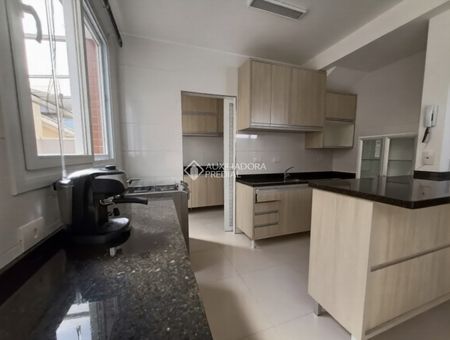 Casa em Condomínio com 3 quartos e 162m² para alugar em Campeche, Florianópolis. - Foto 2