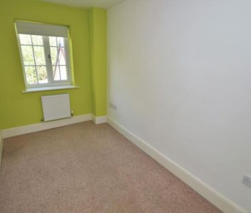 Mill Field Avenue, Countesthorpe, Leicester - Photo 1