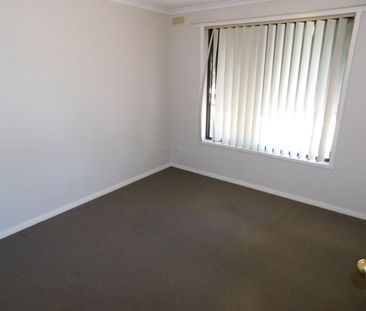 SPACIOUS TWO BEDROOM UNIT IN BALLARAT NORTH - Photo 1