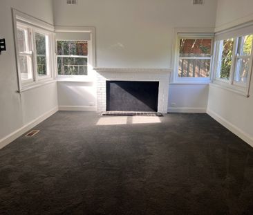 Character Home - Three Bedrooms, Study, Shed & Additional Parking - Photo 1