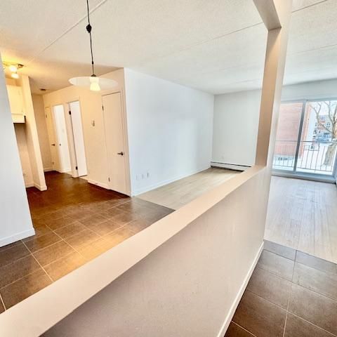 COQUET 4 1/2 BÉTON, LIBRE/juillet ou avant - EC + chauffé - Photo 1