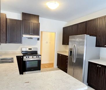 For Lease - 25 HUNTSWORTH Avenue, Thorold, Ontario - Photo 6