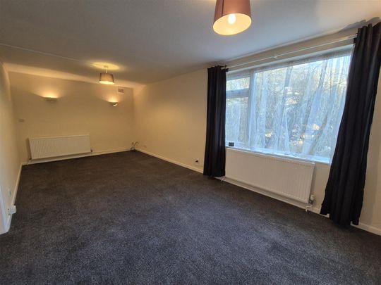 2 Bed Flat - Photo 1