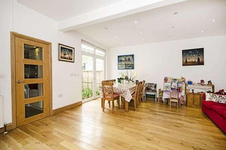 Leeside Crescent, Temple Fortune, NW11 - Photo 5