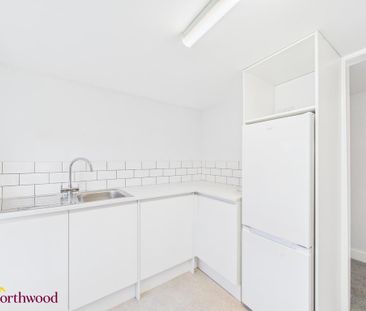 2 bedroom maisonette to rent - Photo 5
