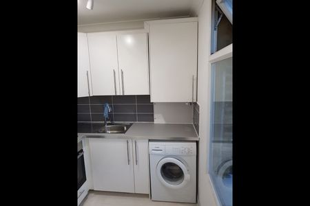 1 Bed Flat, Lebanon Road, CR0 - Photo 5