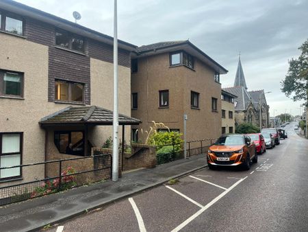 2 bedroom flat to rent - Photo 4