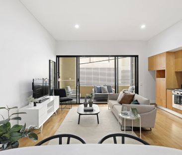 Perfectly Located, Light & Bright One Bedroom Apartment - Photo 1