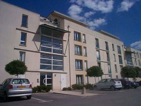 Location Appartement 1 pièce 22m² ORLEANS 45000 - Photo 5